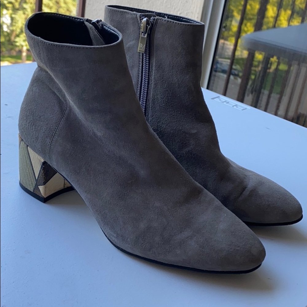 Pelle Moda Suede booties